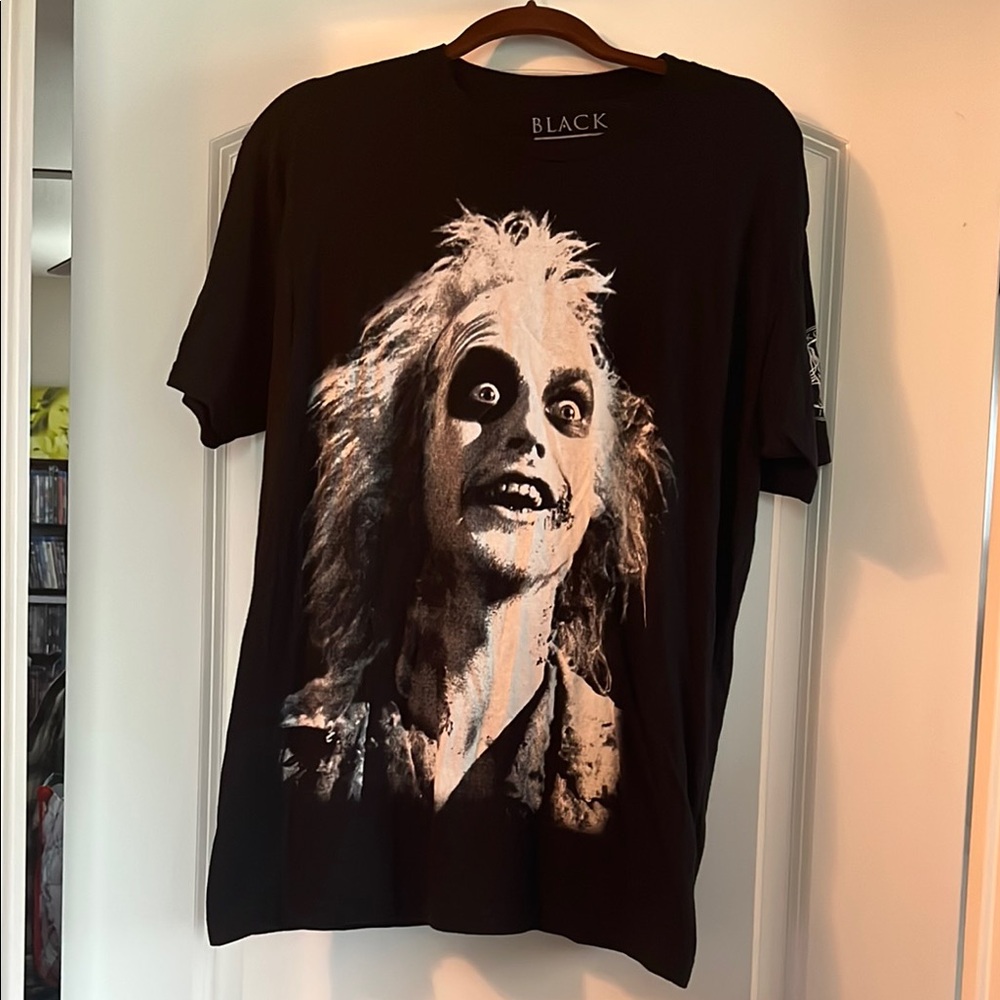 Black Craft Cult Short Sleeve Graphic Tee Black and White - Beetlejuice